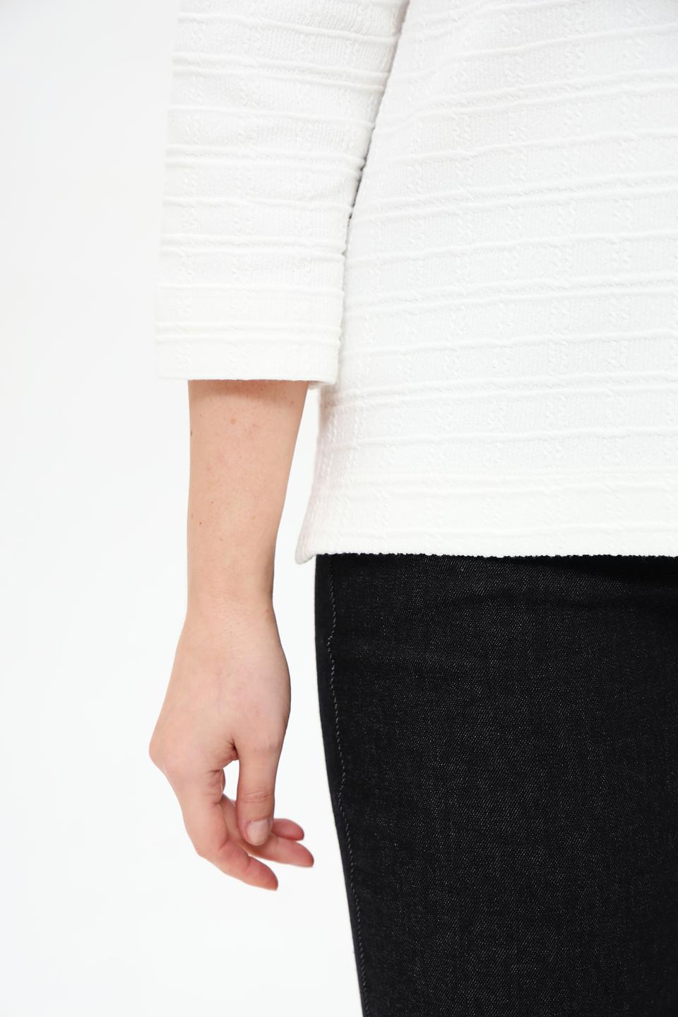 Пуловер Rabe collection белый с текстурой