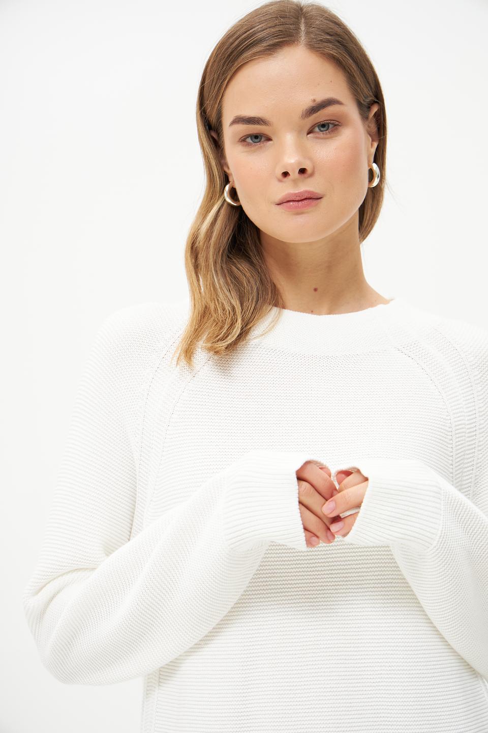 Пуловер Monari белый с текстурой