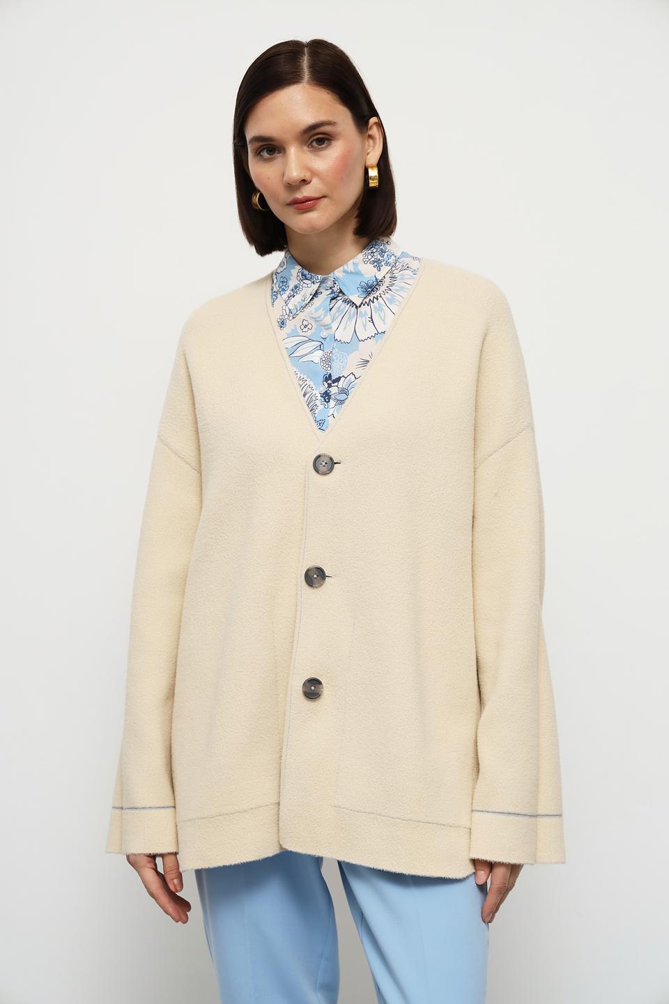 Жакет Oui с контрастной отделкой серый