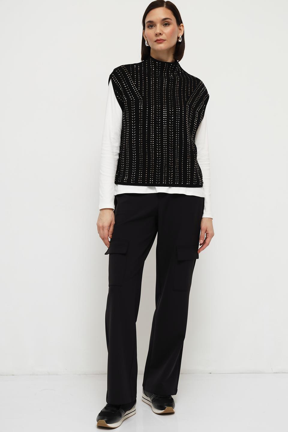 Жилет Monari с декоративной вышивкой