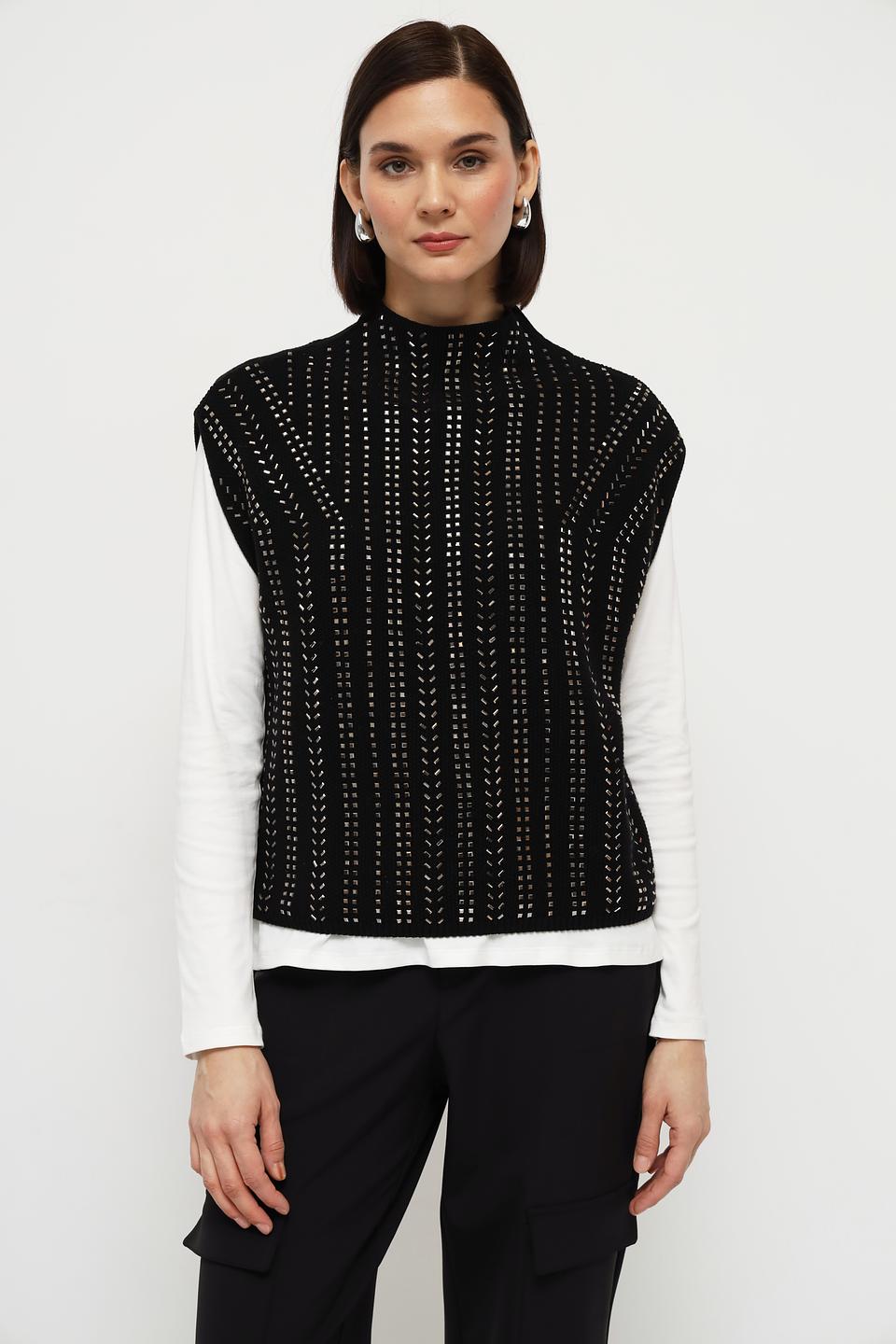 Жилет Monari с декоративной вышивкой