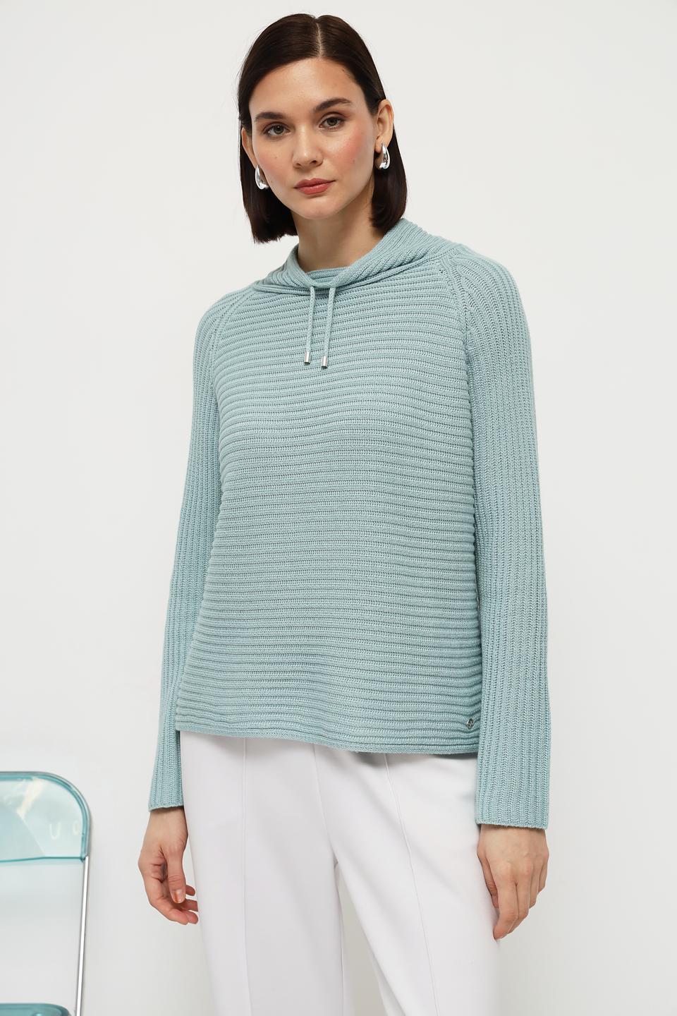 Пуловер Monari с воротником-хомутом мятный