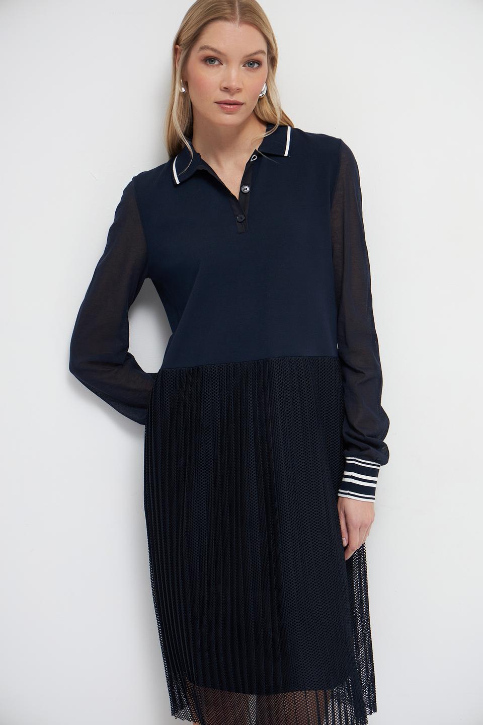 Платье Marc Cain темно-синее с плиссе