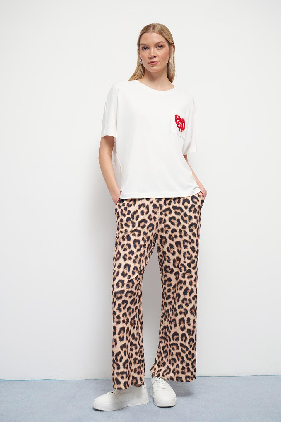 Футболка Oui с сердцем