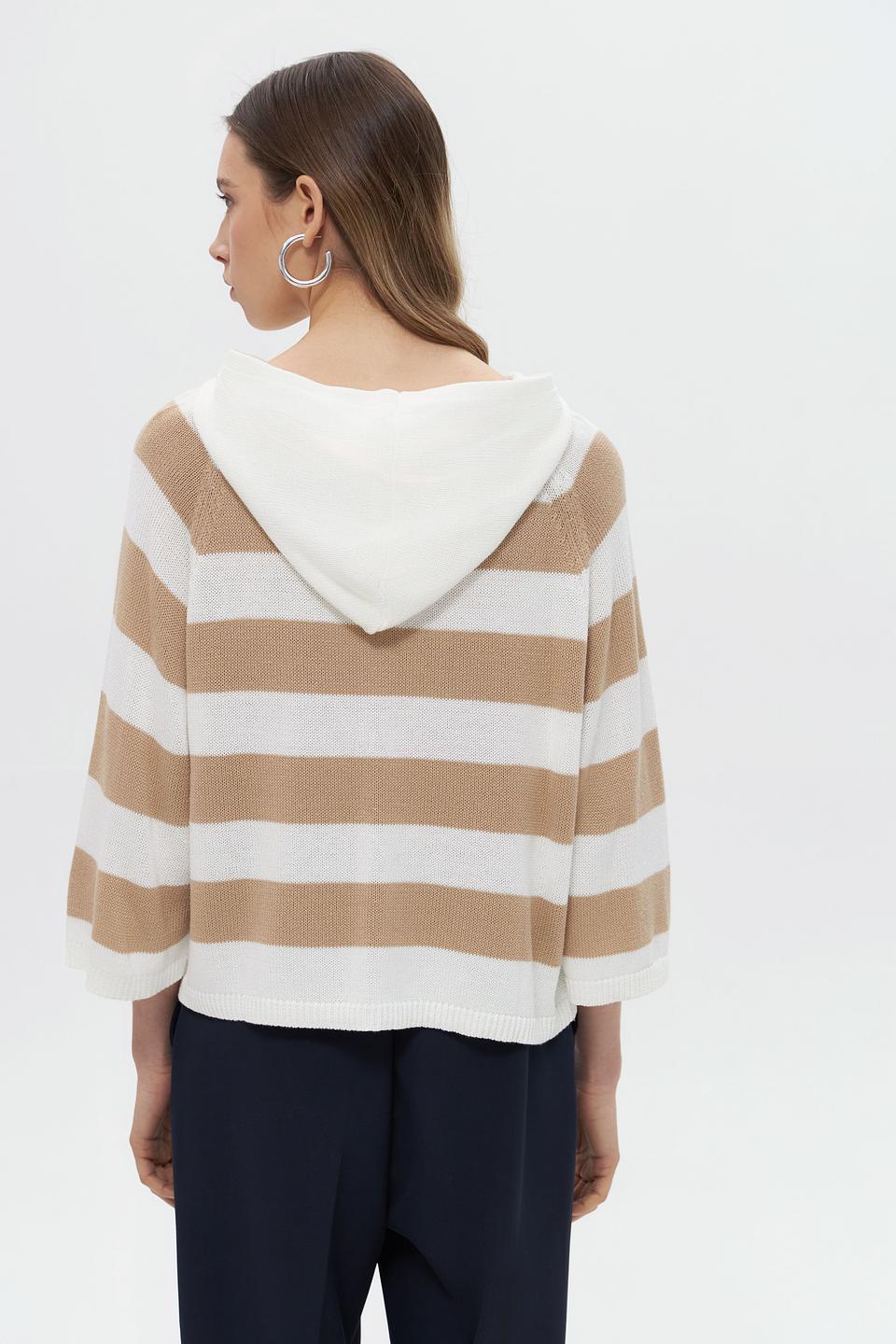 Пуловер Broadway в полоску бежевый