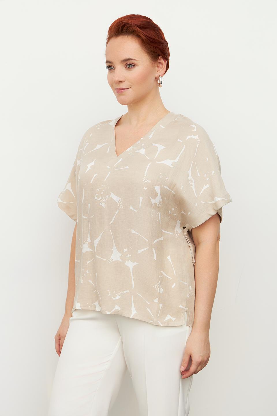 Блуза Margittes с принтом бежевая