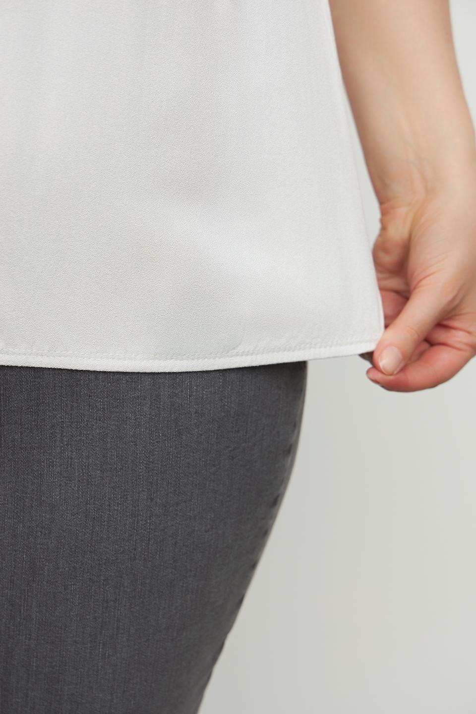 Блуза Lebek с вертикальной вставкой