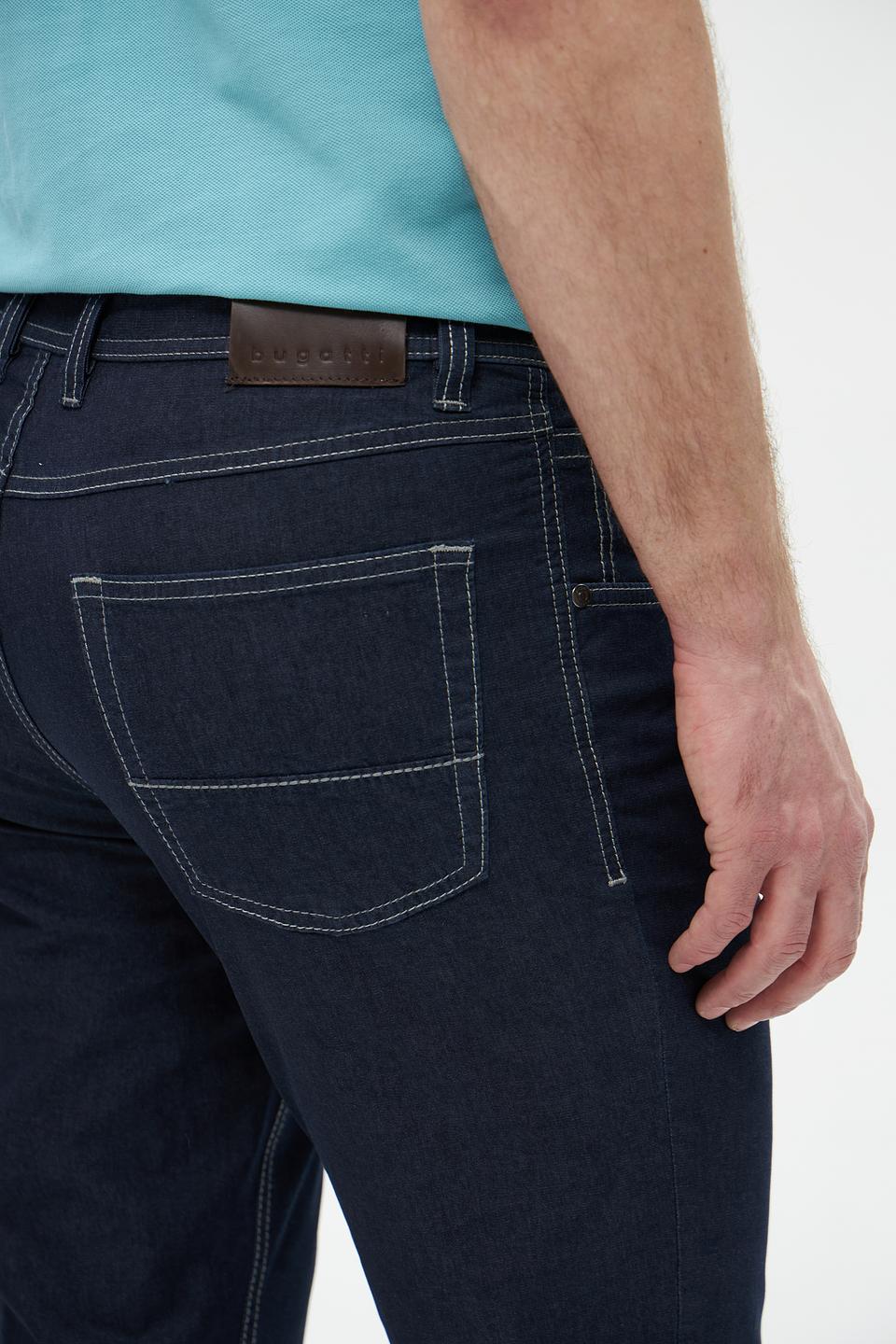 Джинсы Bugatti с контрастной строчкой