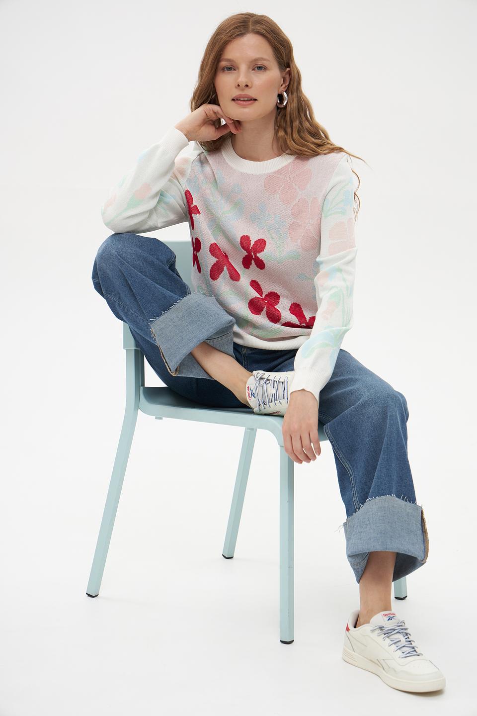 Пуловер Pezzo с цветами