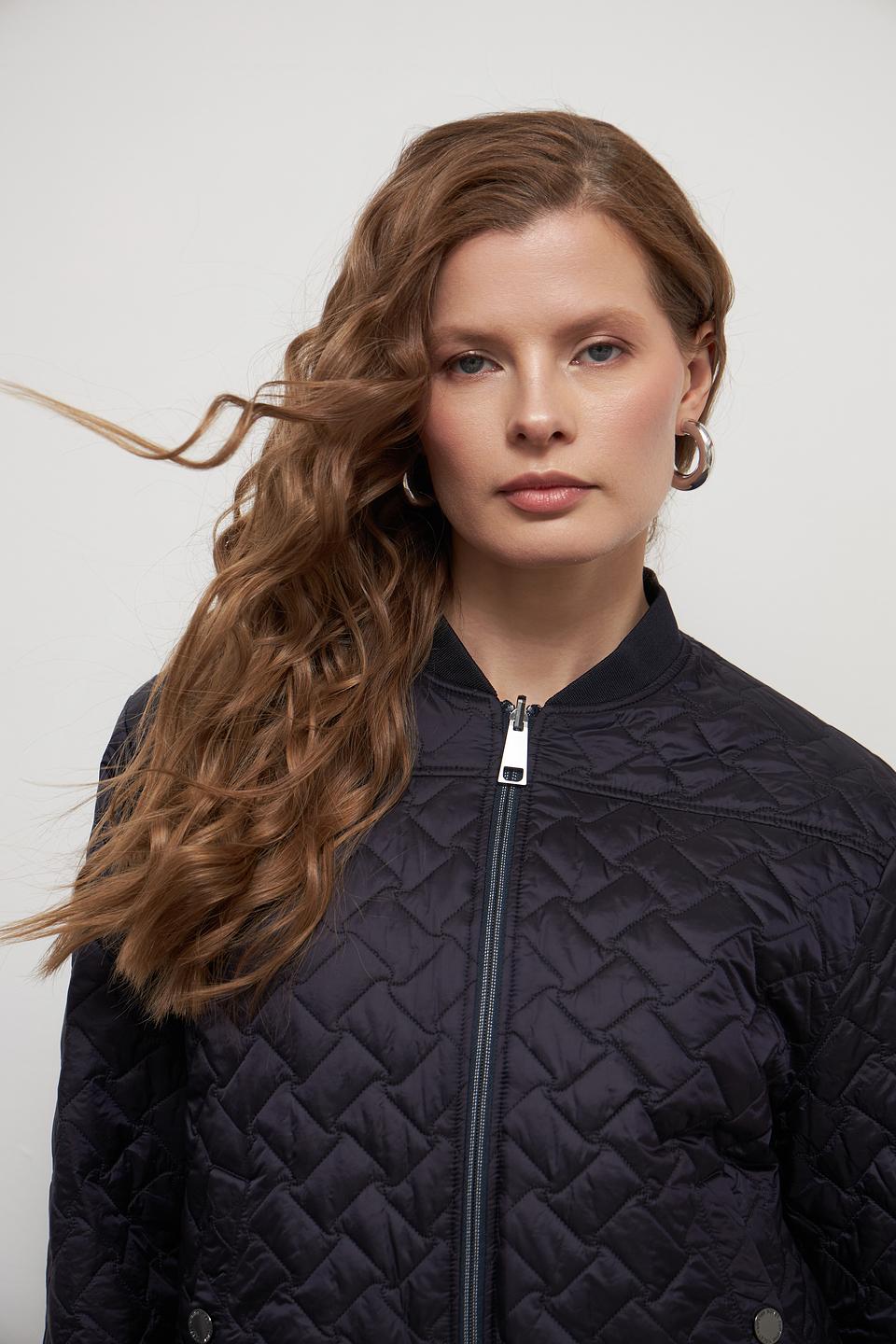 Куртка-бомбер Lebek стеганая чёрная