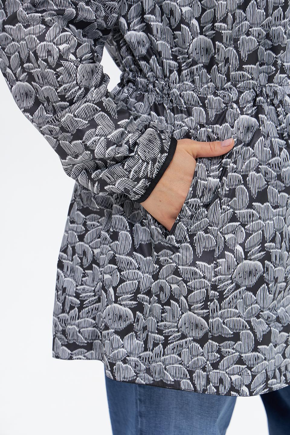 Куртка Lebek чёрный с капюшоном