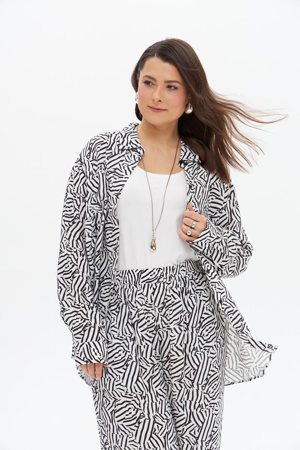 Блуза UNQ с принтом зебра