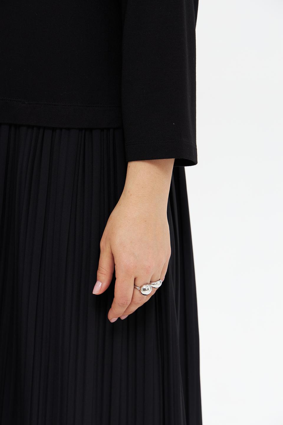 Платье Via Appia черное плиссе