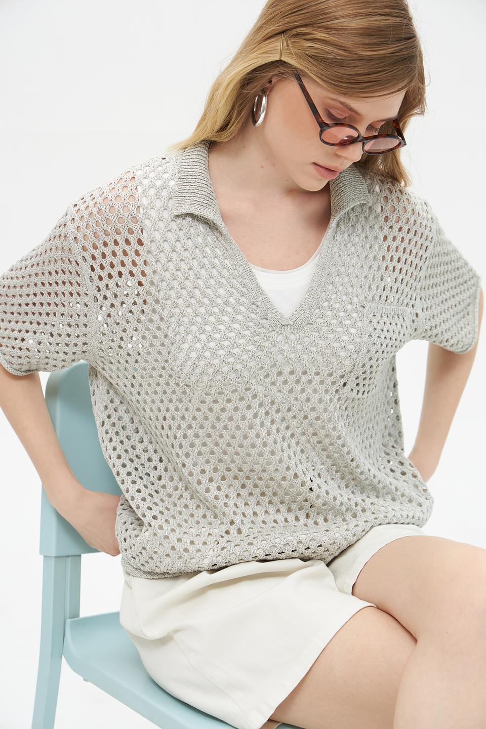 Пуловер Lecomte ажурный серый