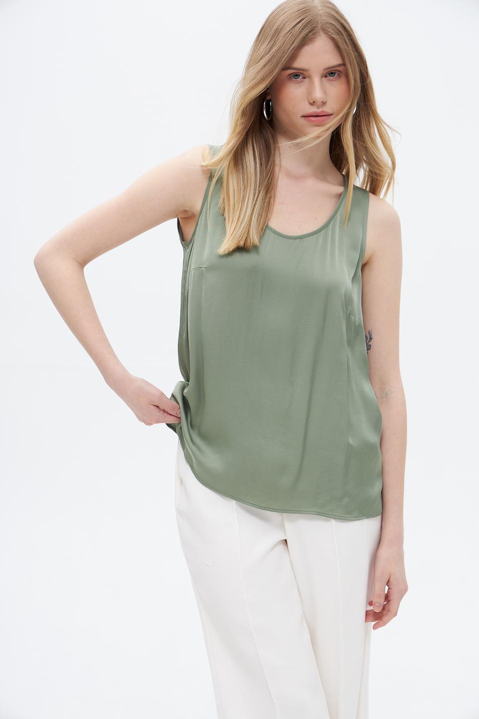 Топ Oui женский оливковый