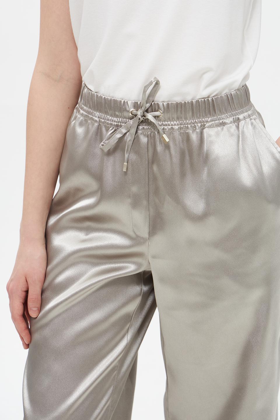 Брюки Lecomte атласные серые