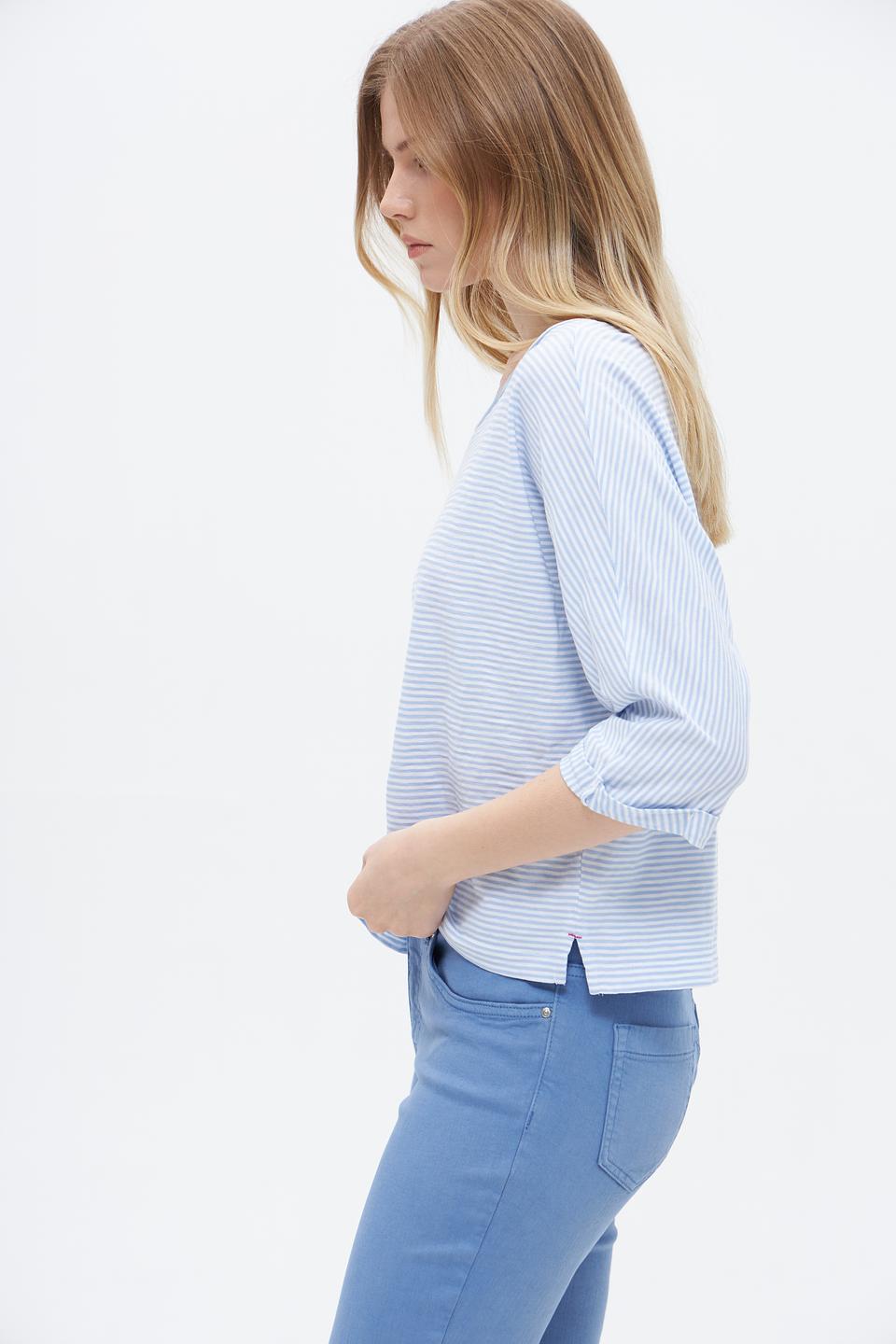 Футболка Oui в полоску голубую