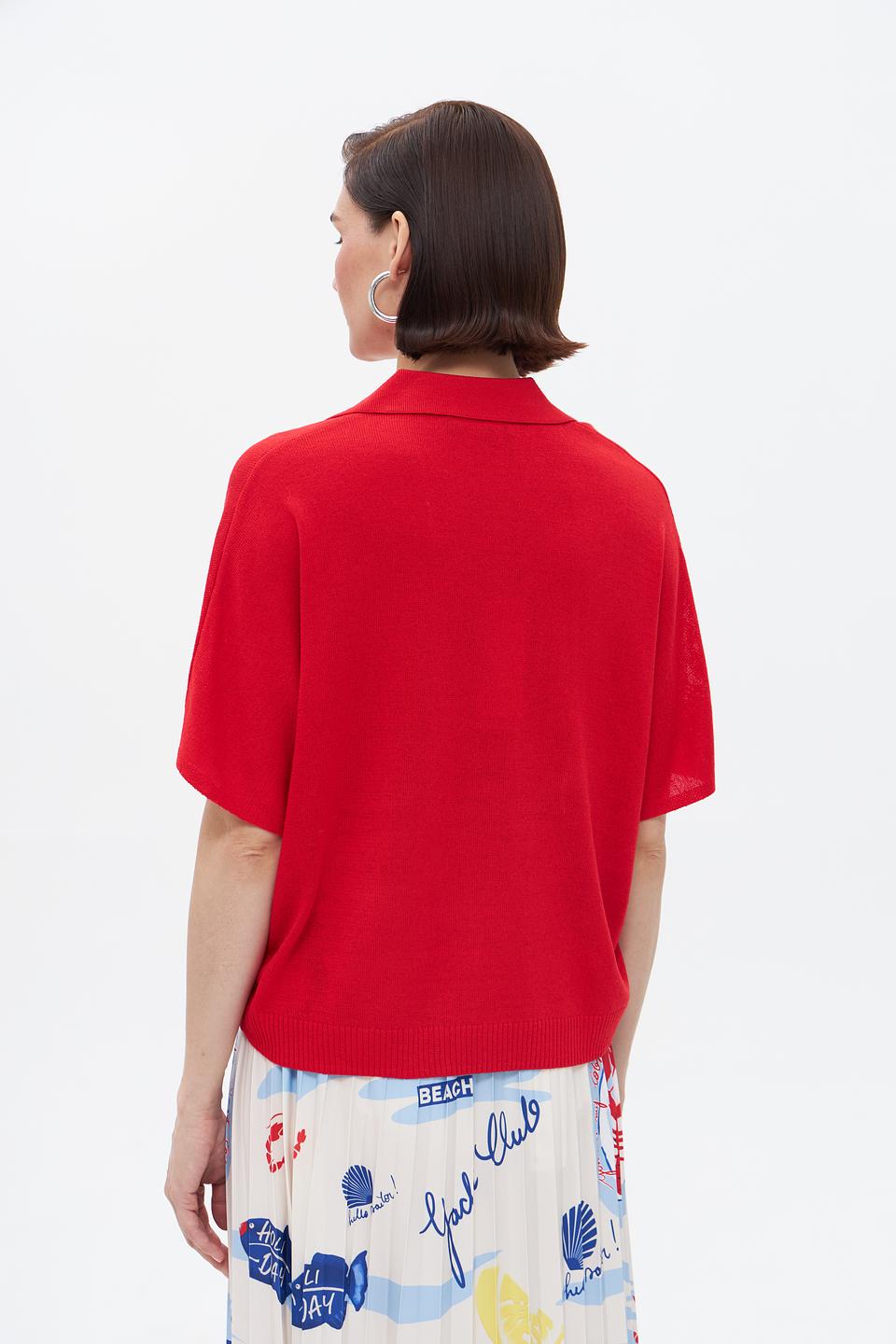 Пуловер Miss Lagotte с воротником-поло красный