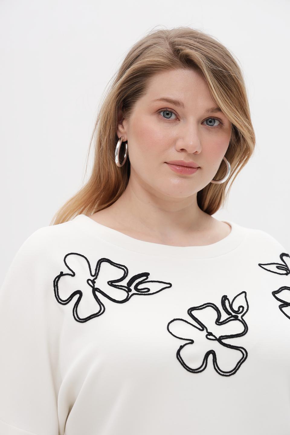 Пуловер Via Appia с цветами