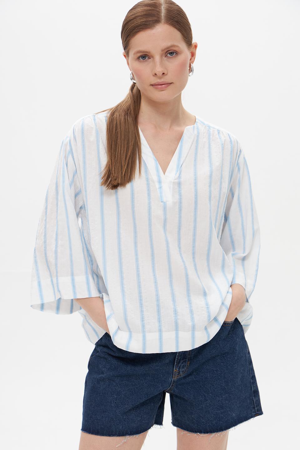 Блуза Broadway в полоску голубую