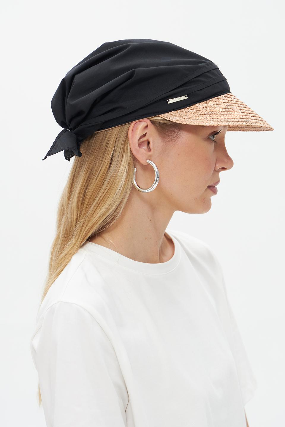 Кепка Seeberger с козырьком