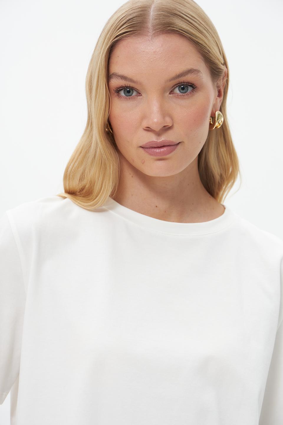 Футболка Croche женская белая