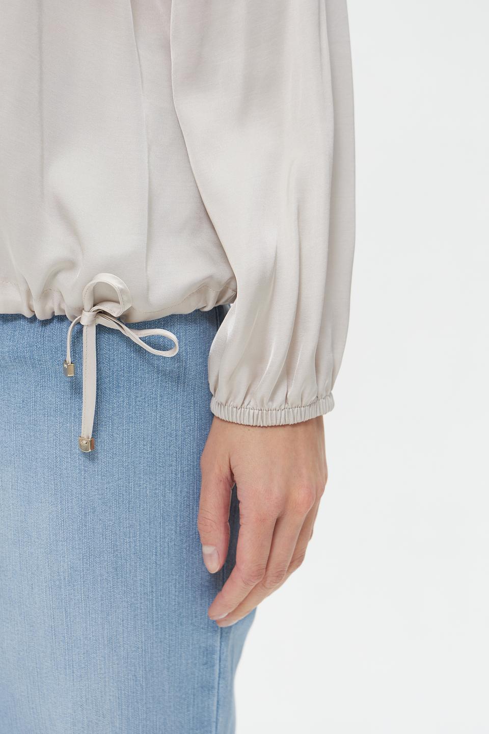 Блузка Lecomte с завязками бежевая