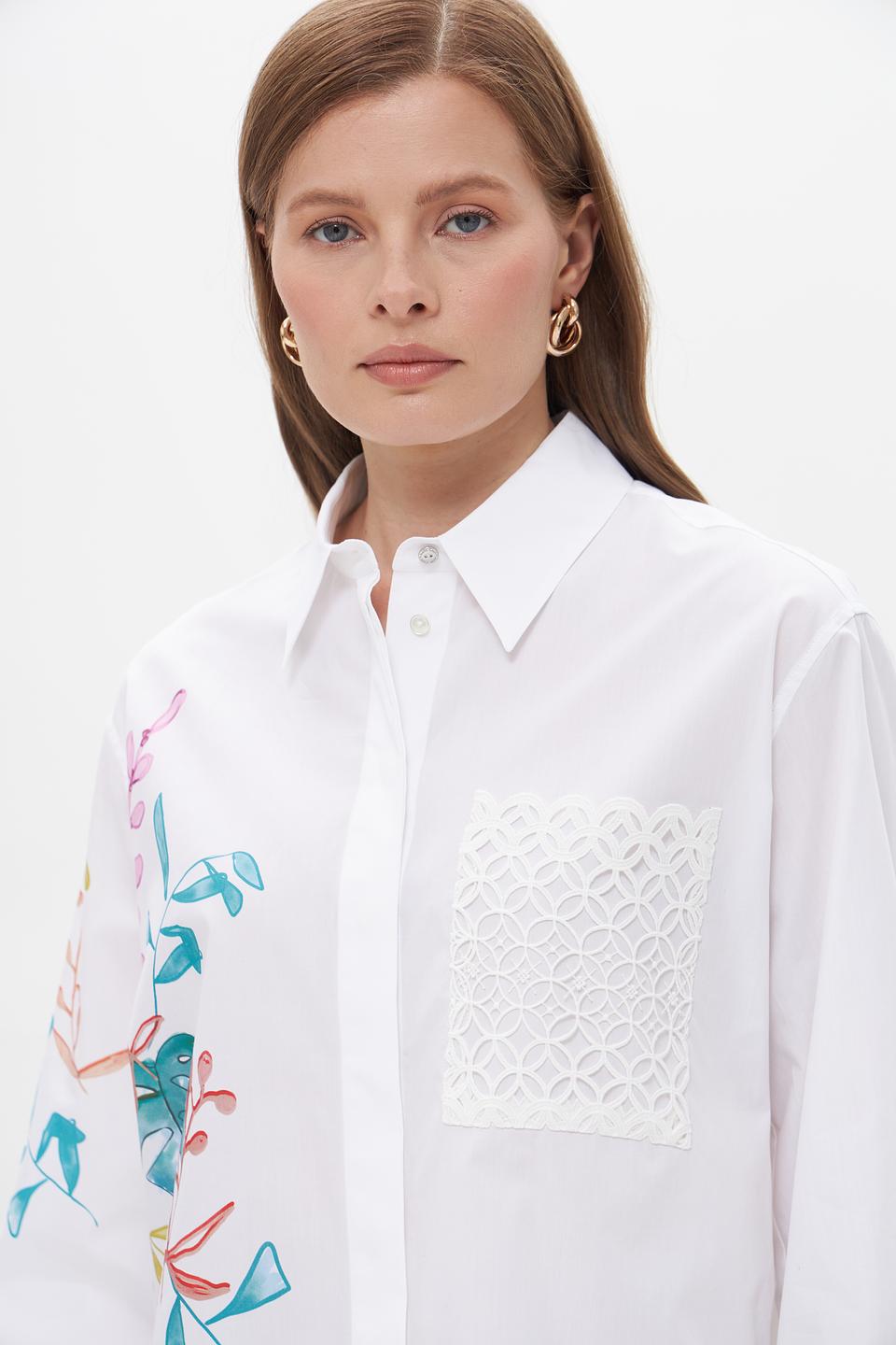 Блуза Marc Cain с вышивкой