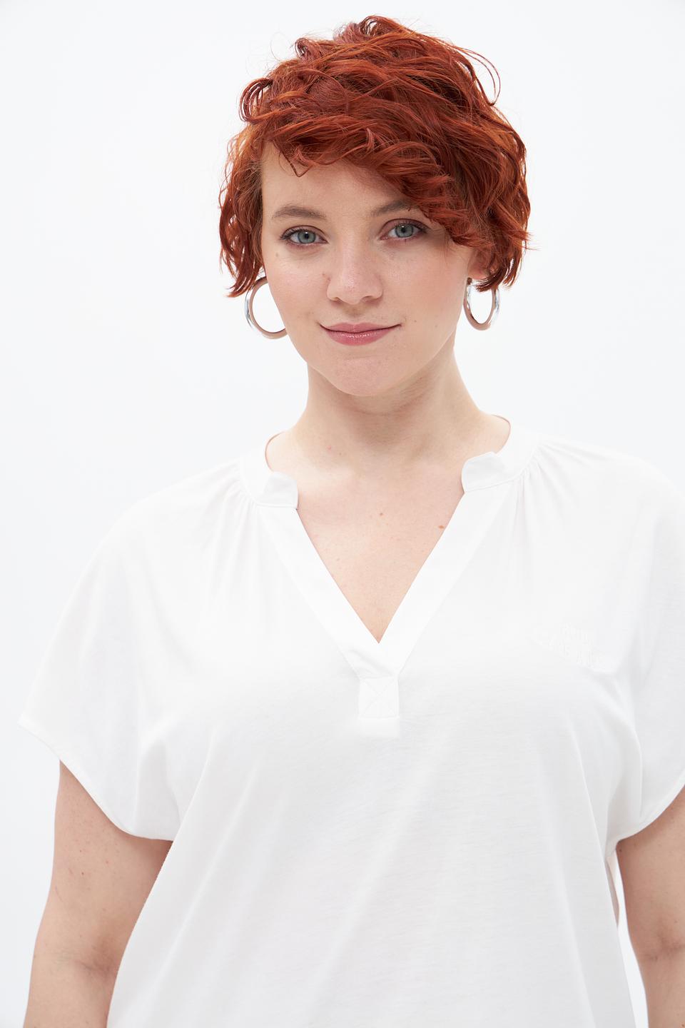 Блуза Marc Aurel белая с V-образным вырезом