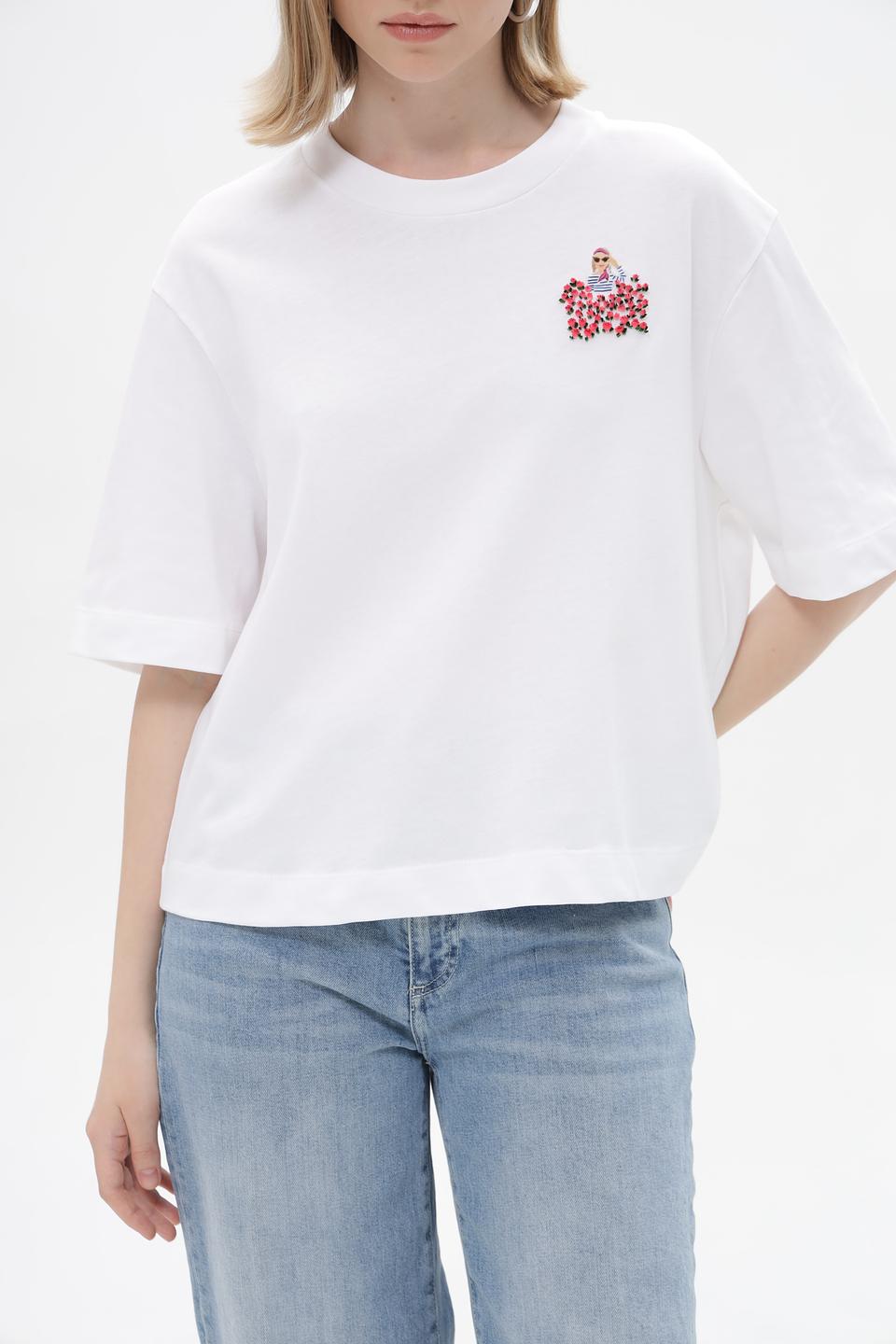 Футболка Rich and Royal с вышивкой