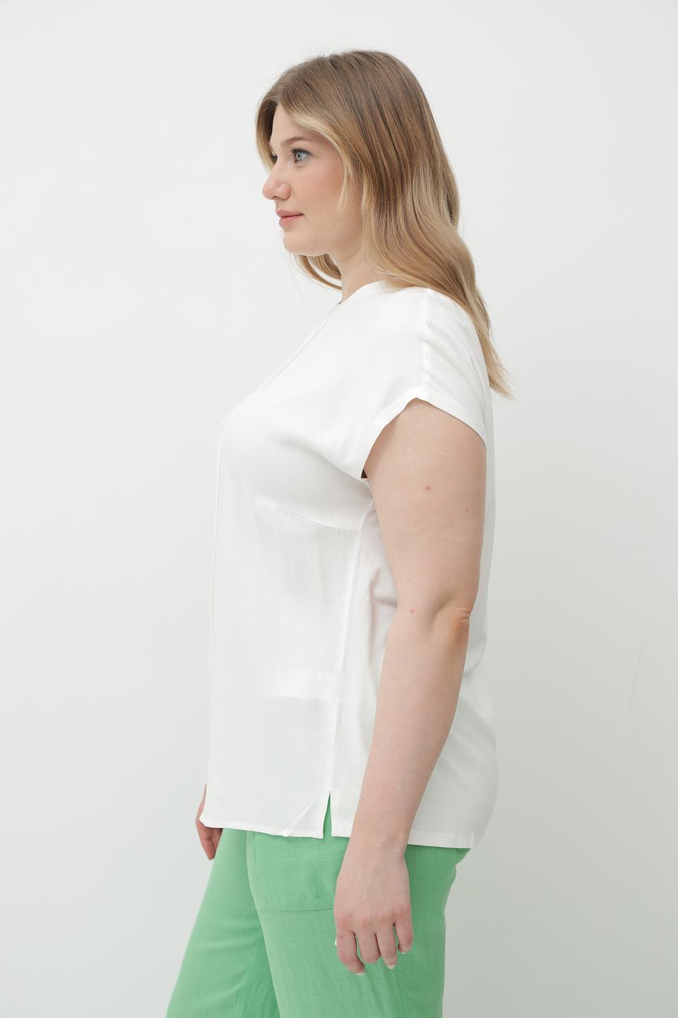 Блузка Lebek с вышивкой