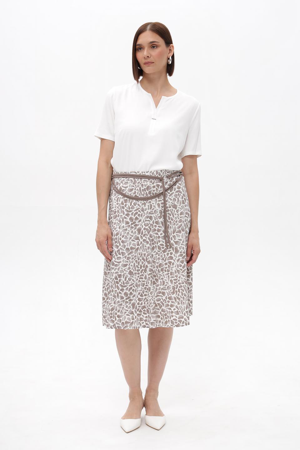 Блузка Frank Walder белая с V-образным вырезом