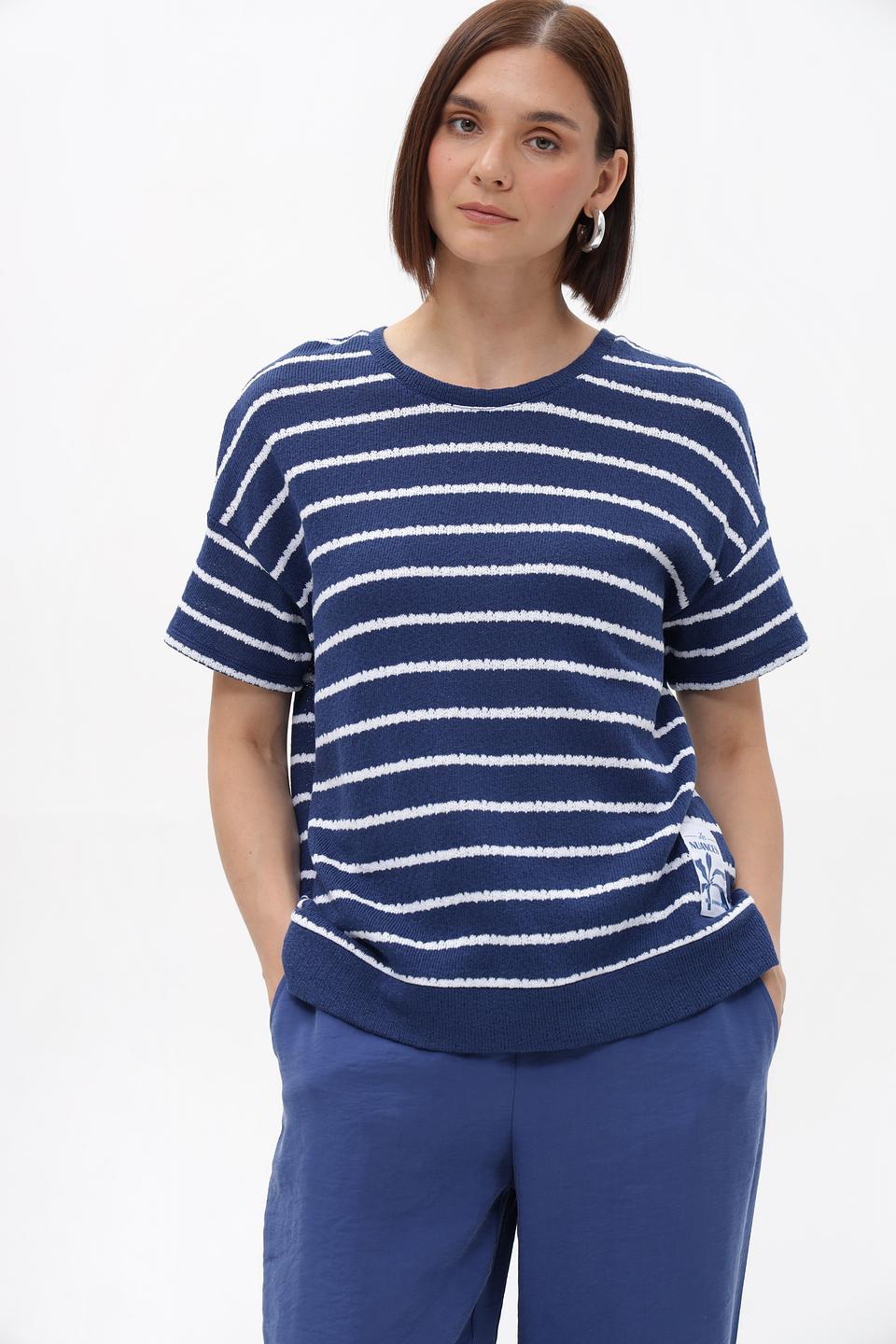 Пуловер Lecomte в полоску