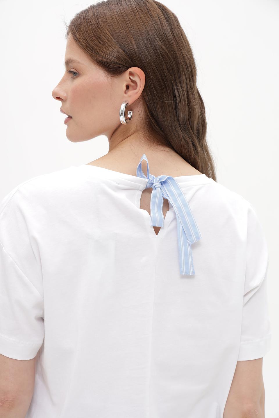 Блузка More and More с вышивкой