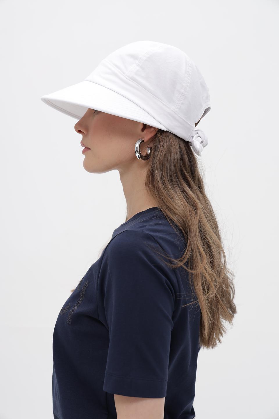 Кепка Seeberger с завязками