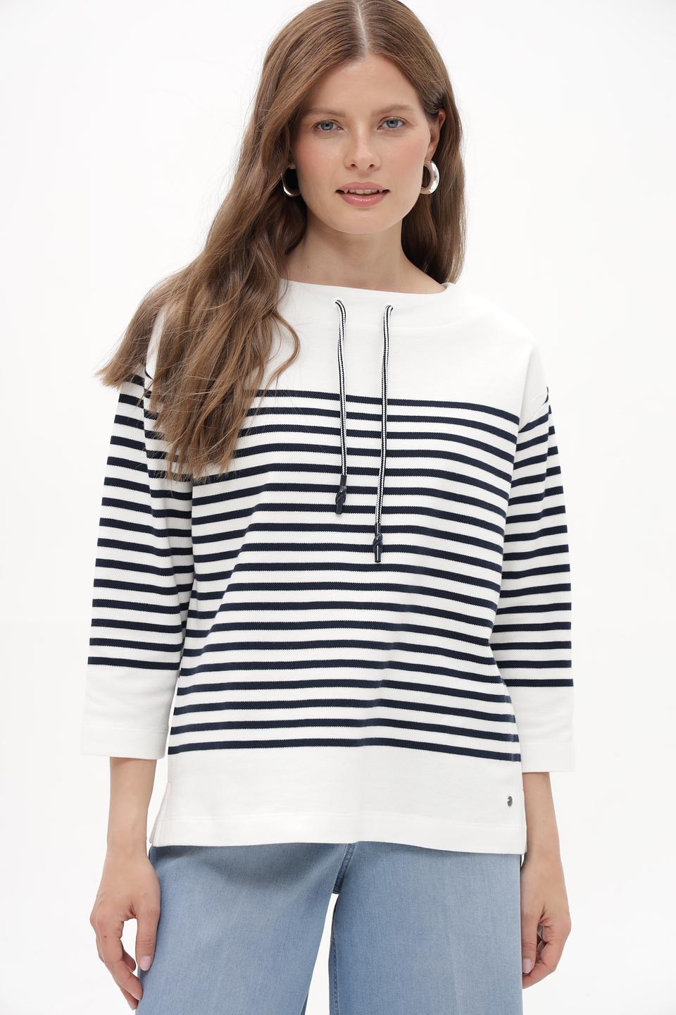 Пуловер Betty and Co в полоску