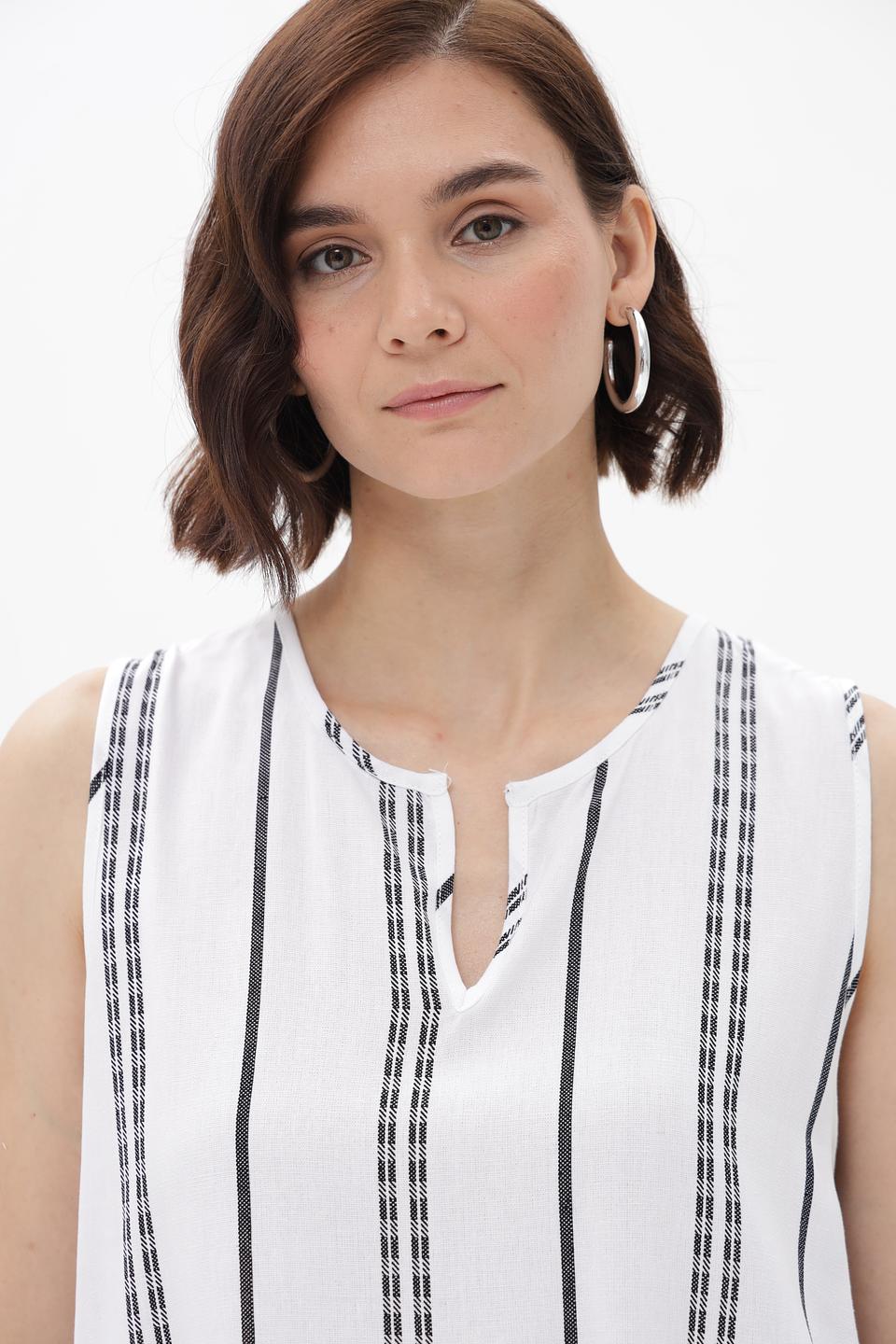 Топ Broadway в полоску