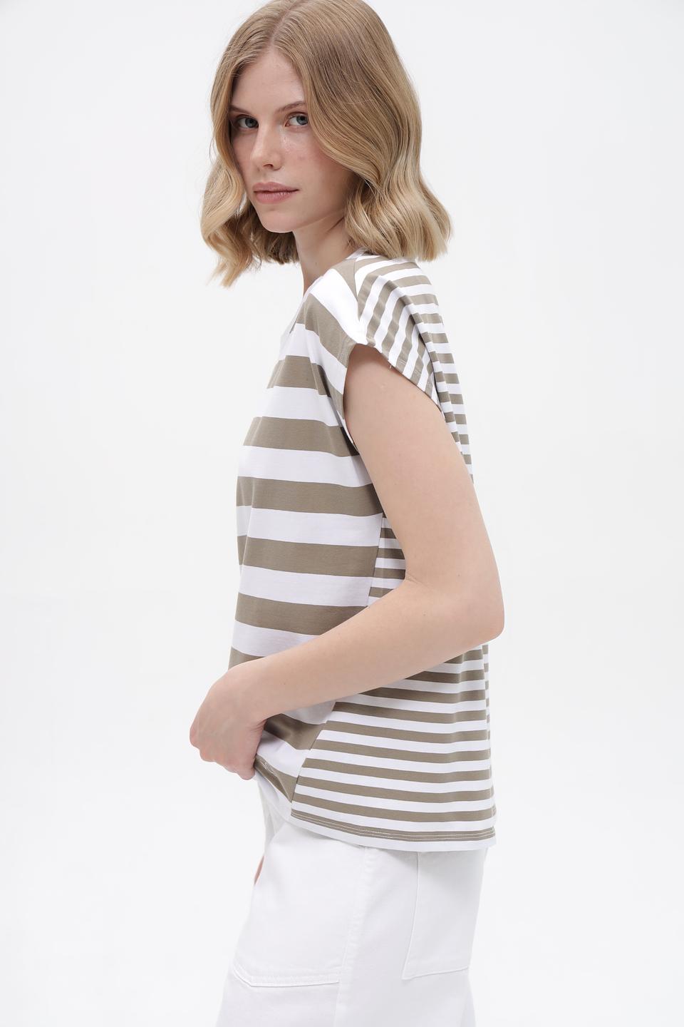 Футболка Betty Barclay в полоску бежевый