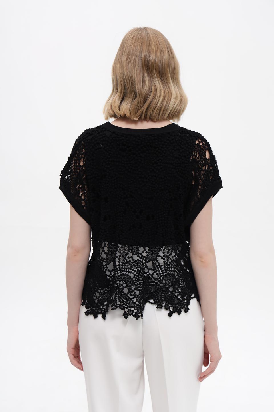 Пуловер Monari с кружевом черный