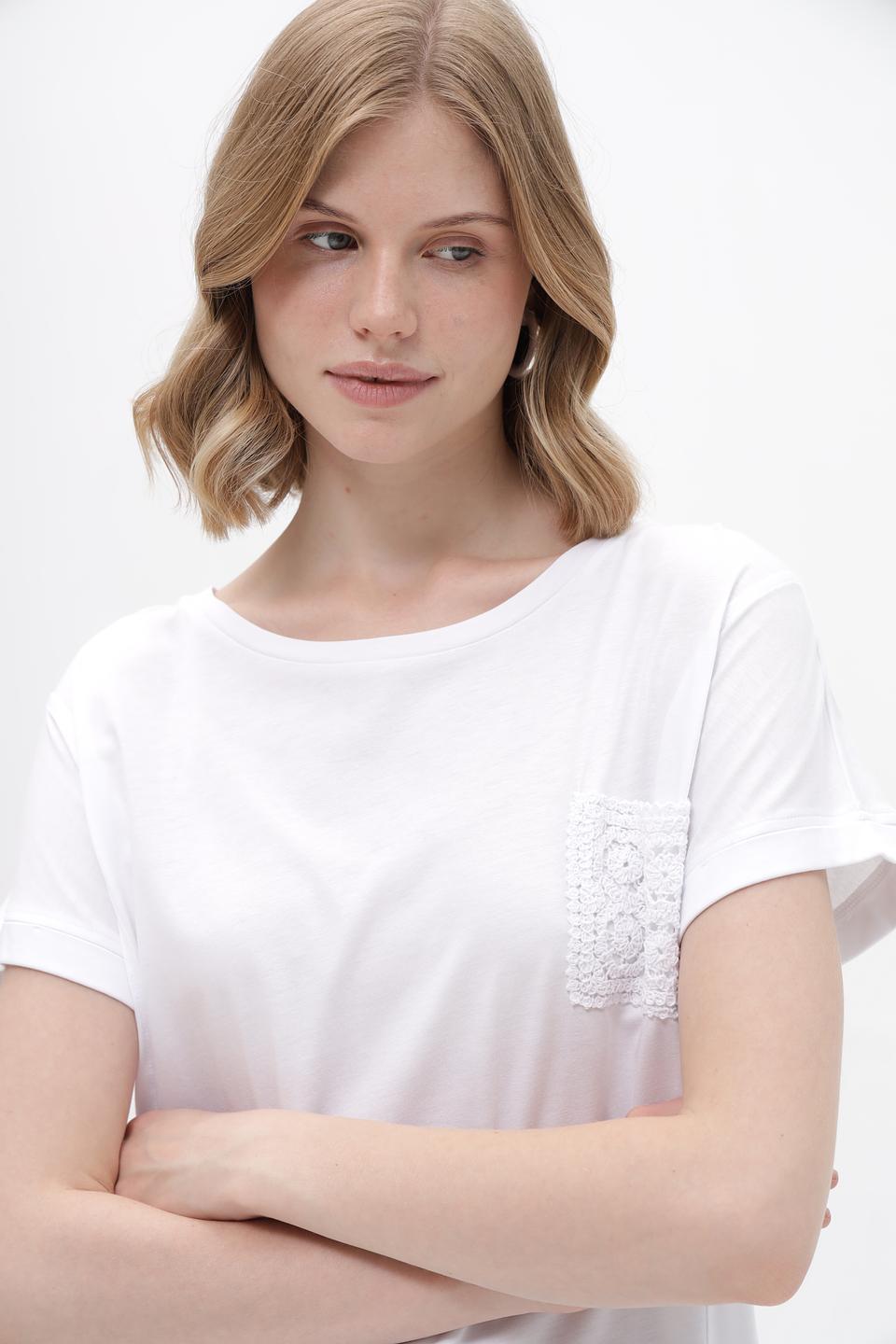 Футболка Monari с кружевом