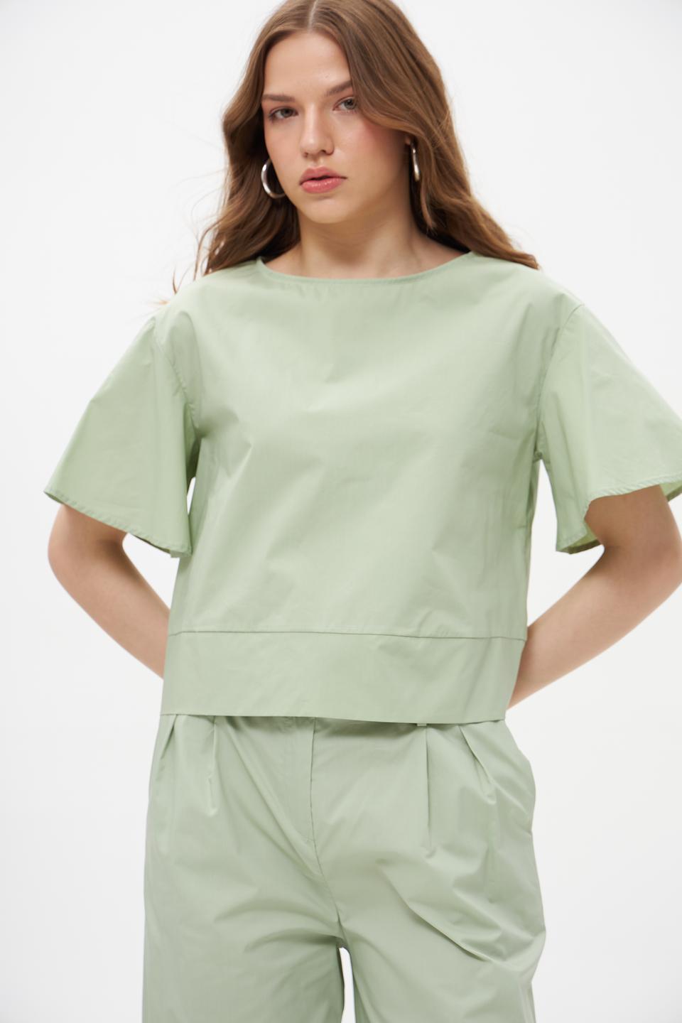 Блузка Croche зеленая укороченная