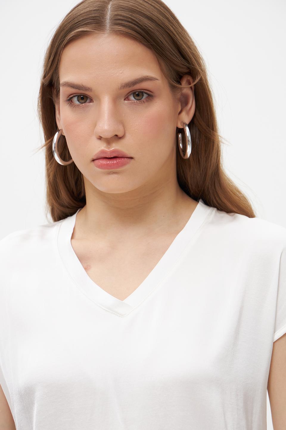 Футболка Croche женская белая