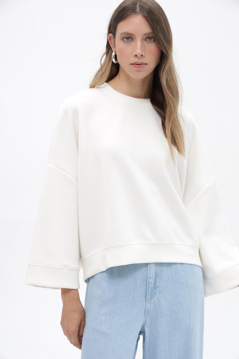 Пуловер Rich and Royal белый