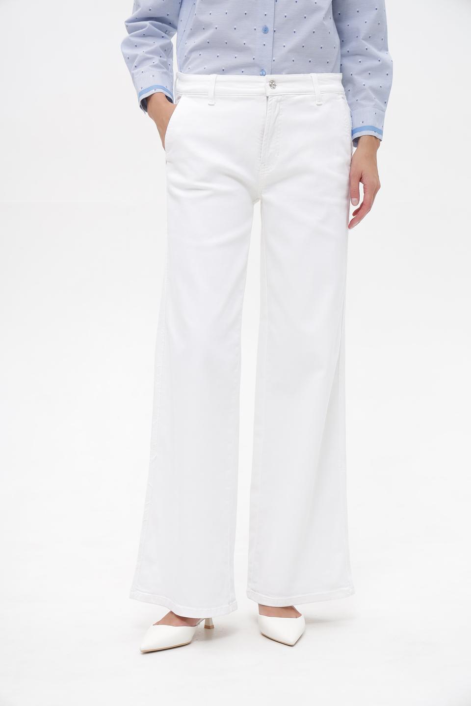 Джинсы женские Cambio клеш белые