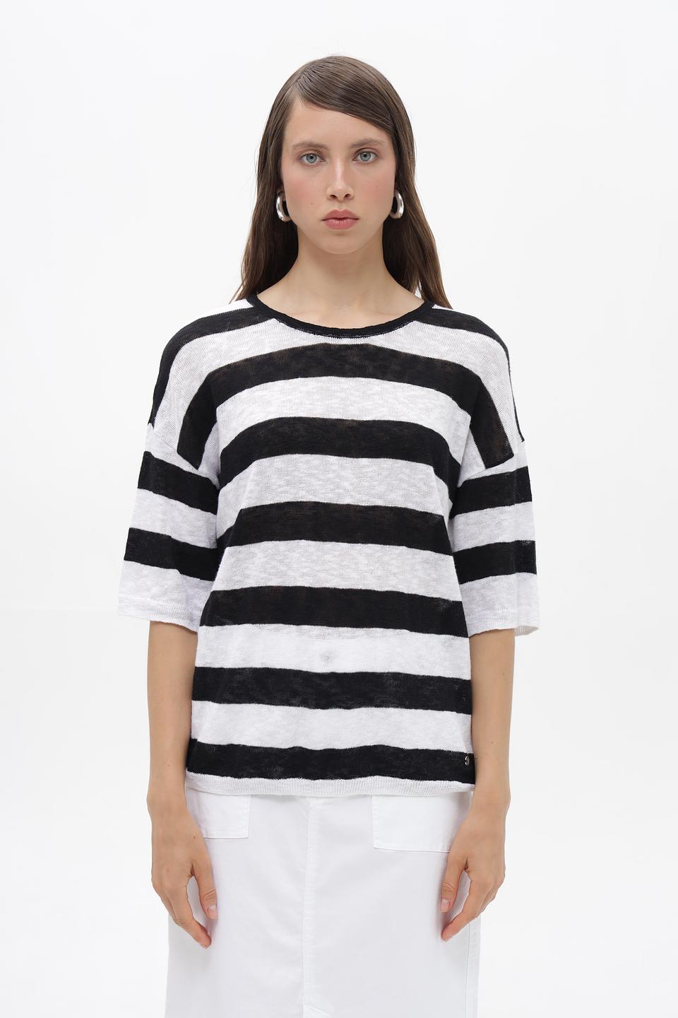 Пуловер Bugatti в полоску