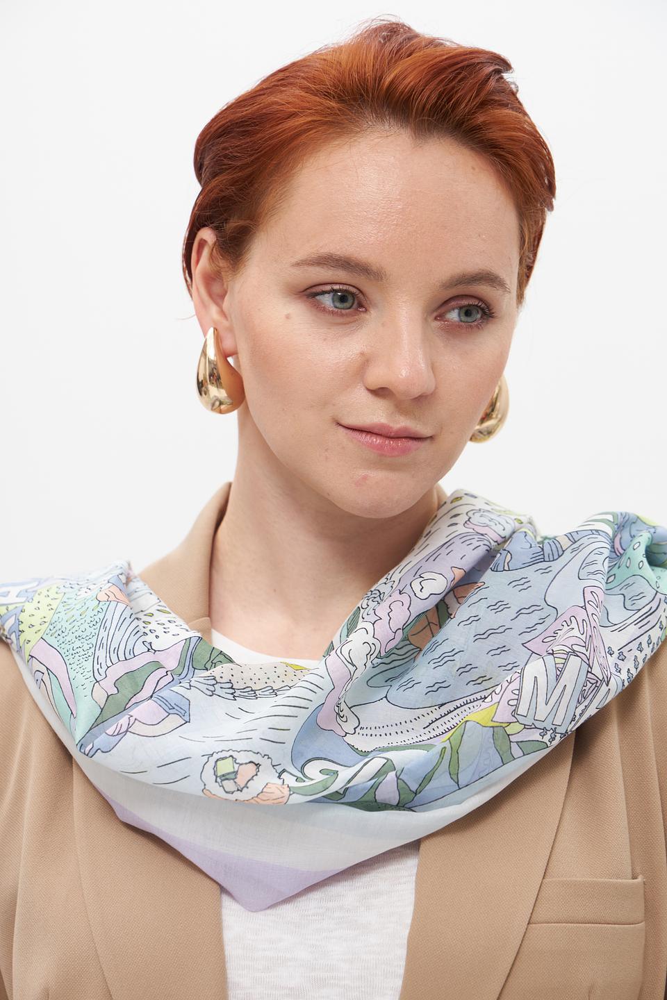 Шарф Marc Cain с цветочным принтом