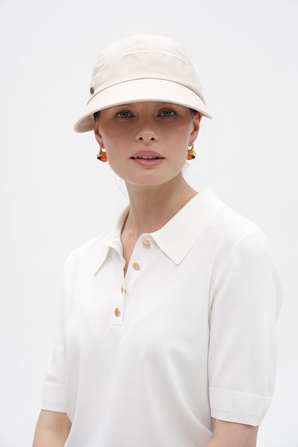 Кепка Loevenich бежевая