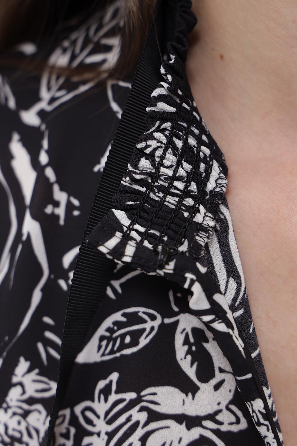 Блузка Just Valeri с розами