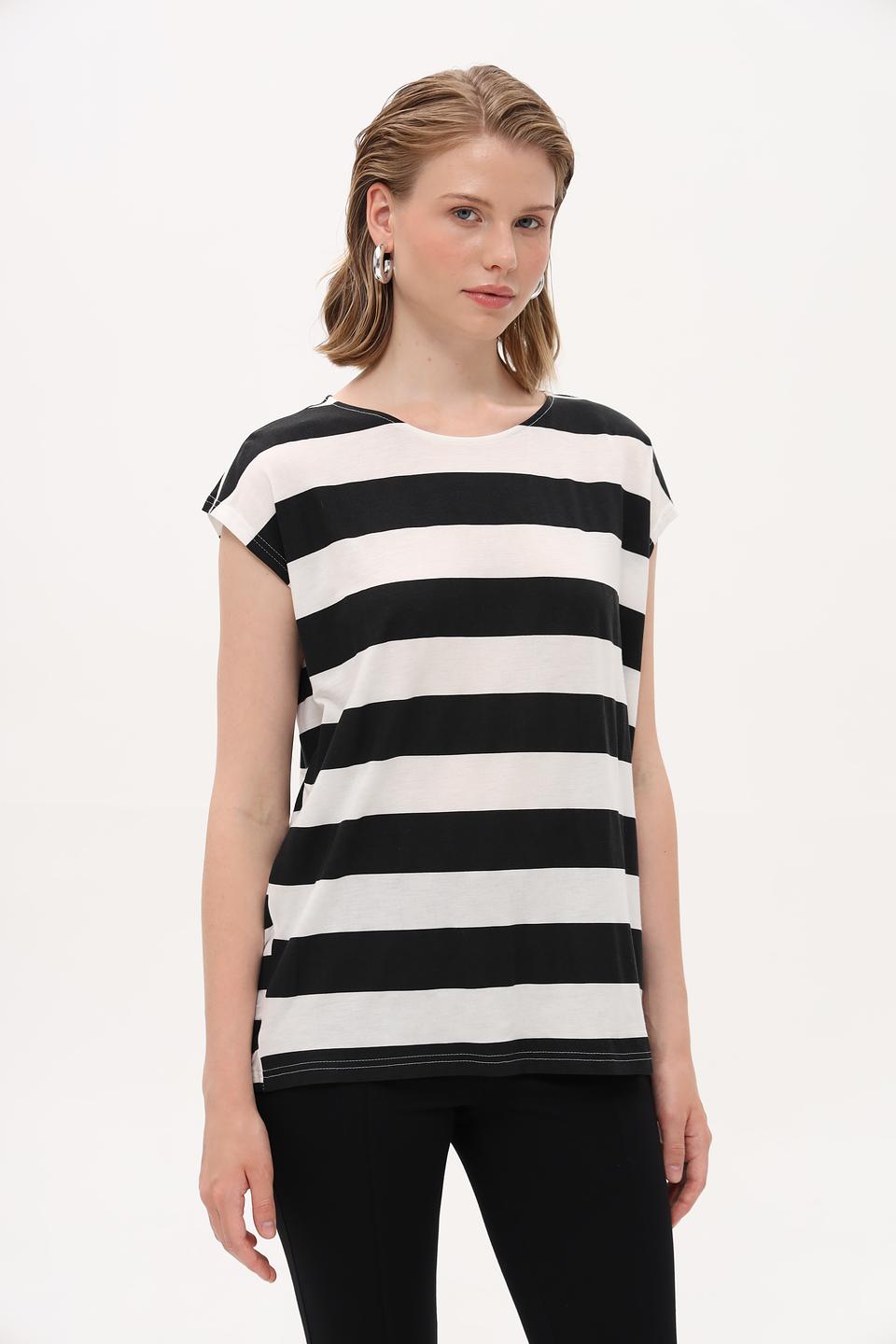 Топ Broadway в полоску