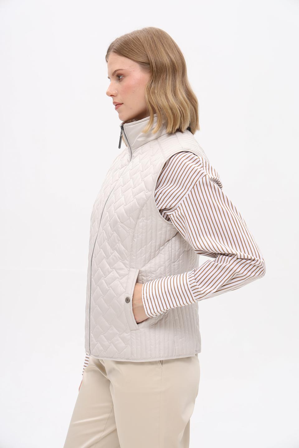 Жилет Lebek стеганый бежевый